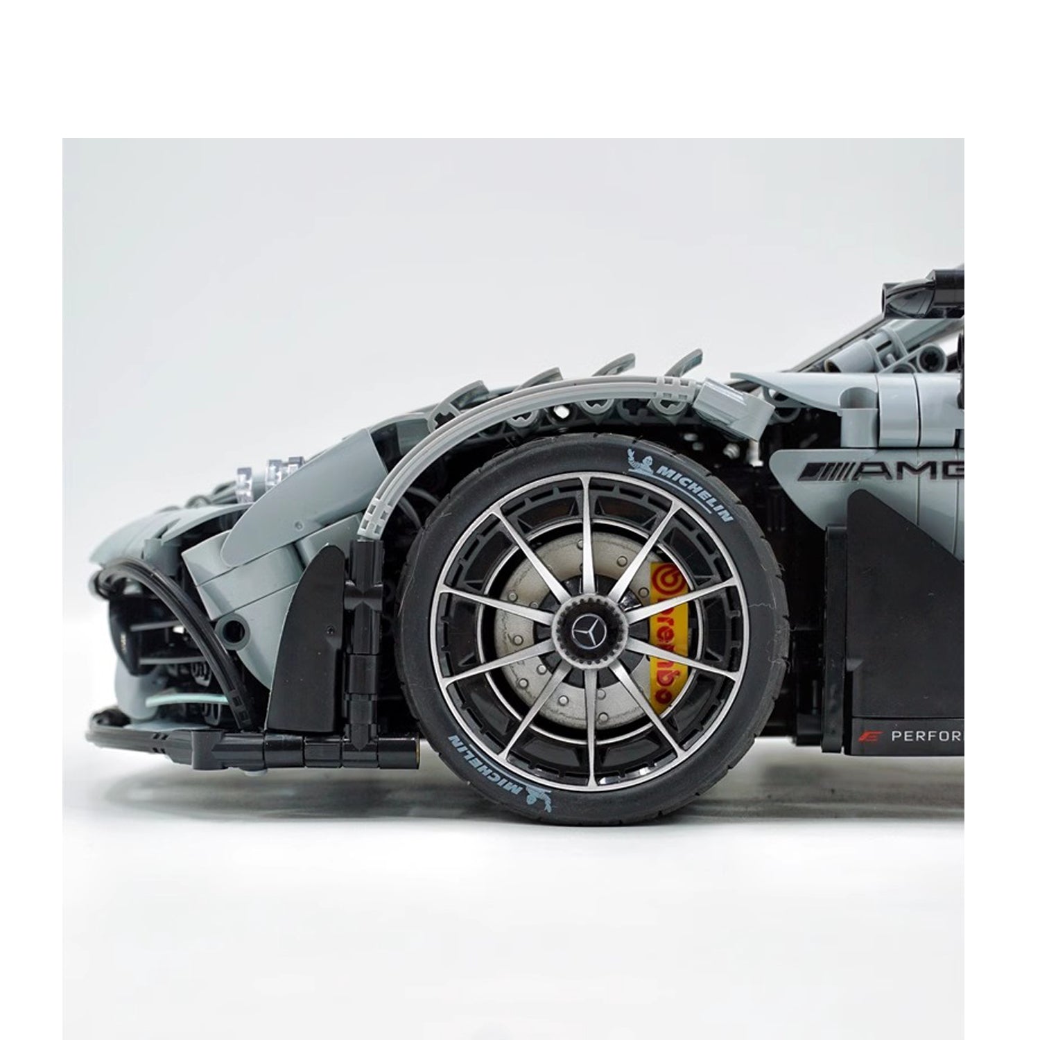 CaDa Master C61503W Mercedes-Benz AMG one 1:8 , Sports Car Technik Bausteine