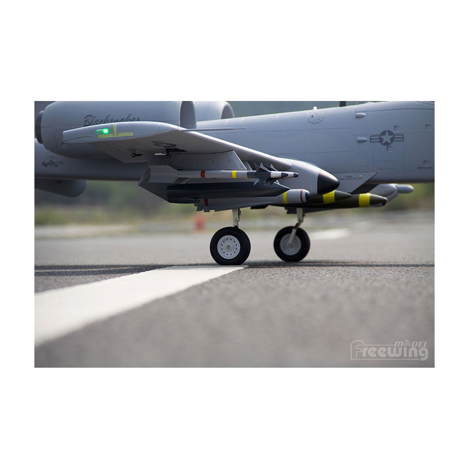 Freewing A-10 Thunderbolt II Warthog Twin 80mm EPO 1700mm PNP